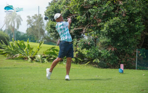 man-playing-golf-at-Keppel-Club